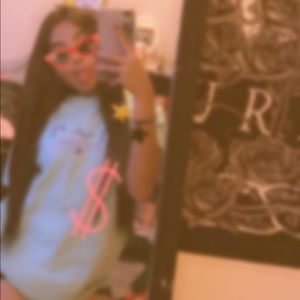 Meet your Posher, Paris